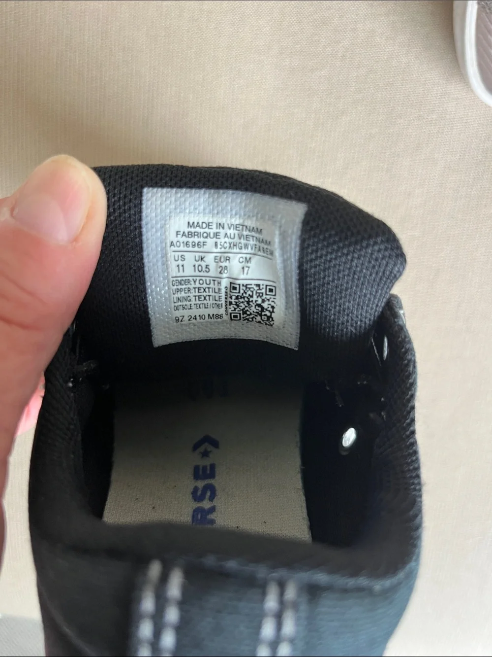 Converse Kids Black and White Low Top All Star Sneakers, size 11